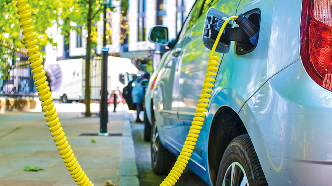 Es importante tener cuidado al momento de tanquear gasolina.