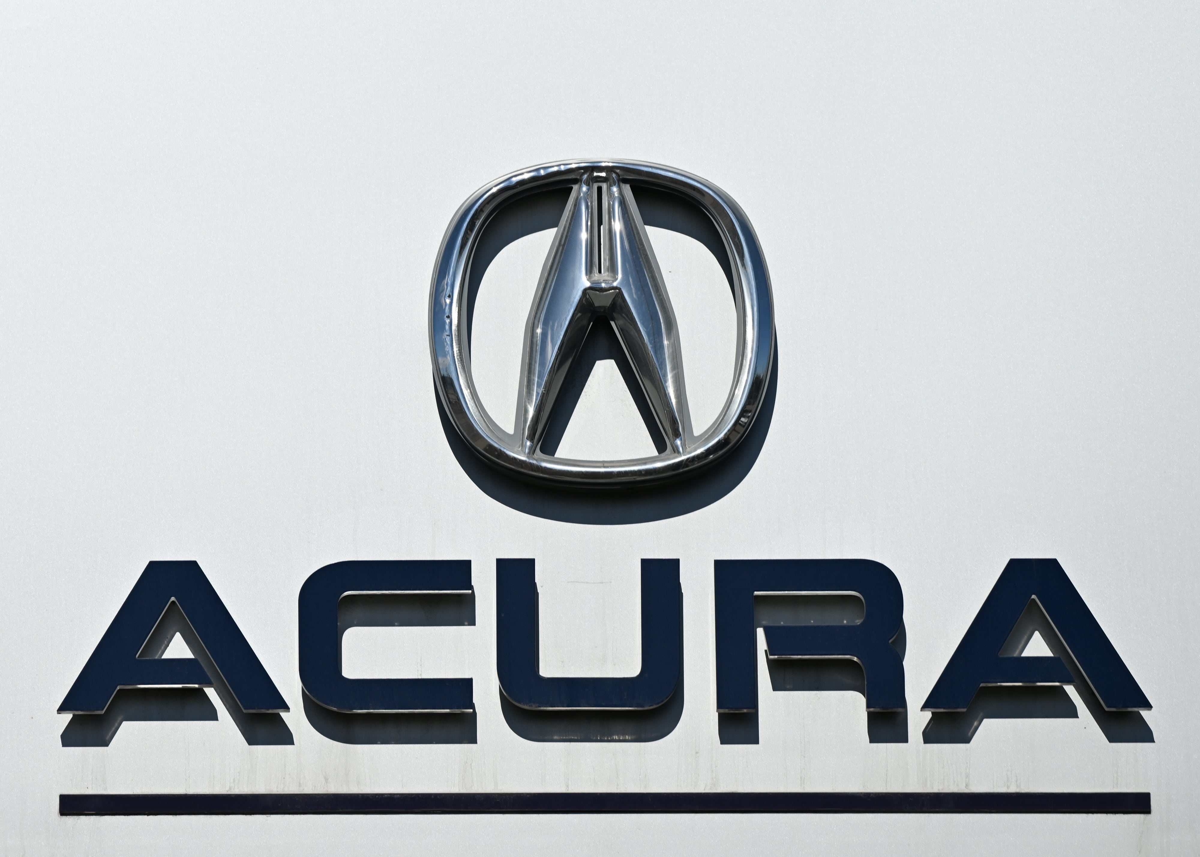 Acura y Honda deberán revisar cientos de vehículos en Estados Unidos para confirmar si hay una falla grave en el motor.