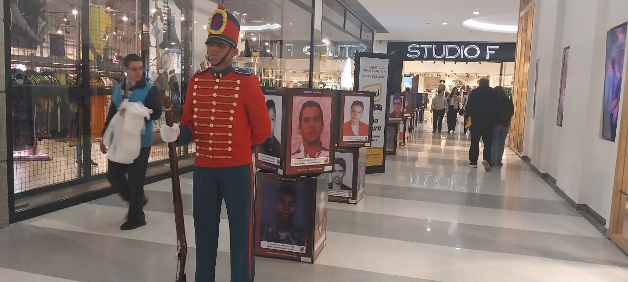 Homenaje a militares desaparecidos