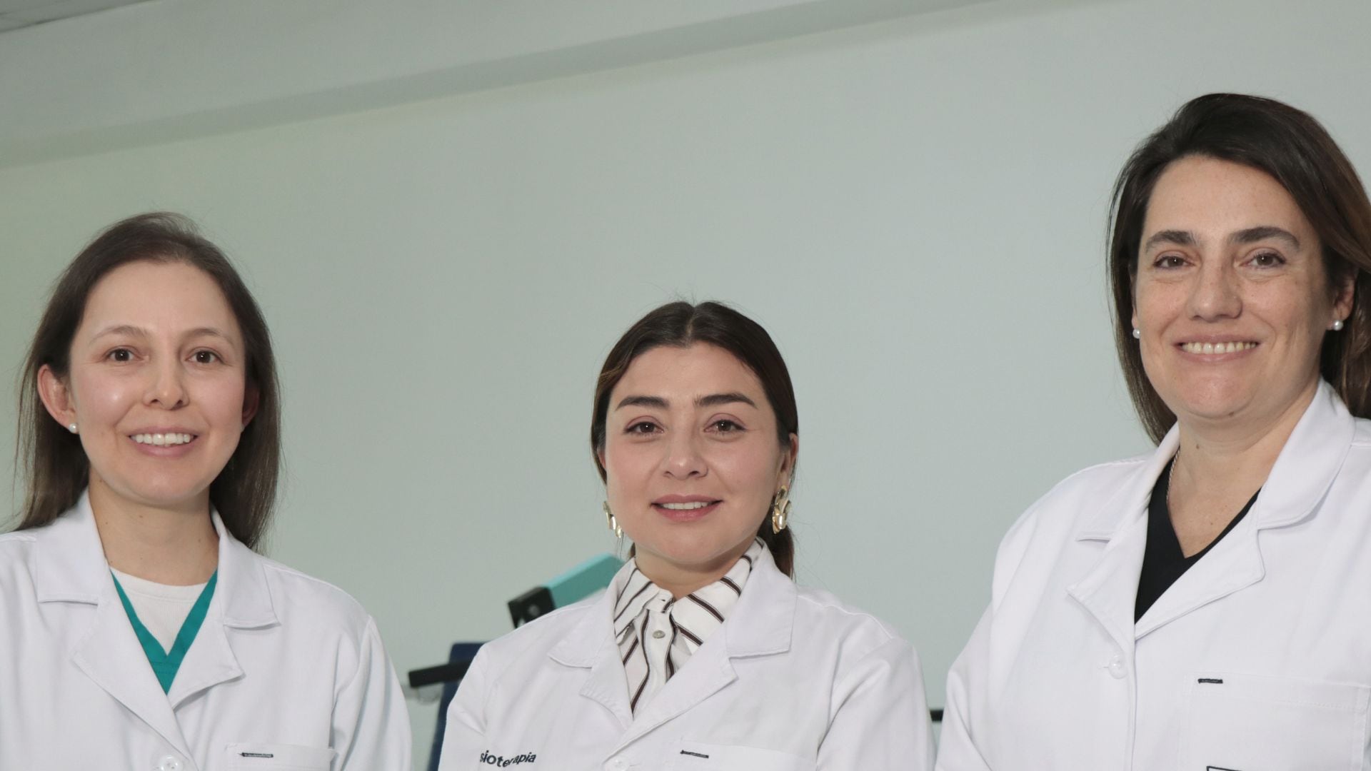 Indira Rodríguez, Claudia Rocío Mondragón Rinta y María Leonor Rengifo, integrantes del equipo que lidera el desarrollo de Heart Hero para apoyar la rehabilitación cardiaca.