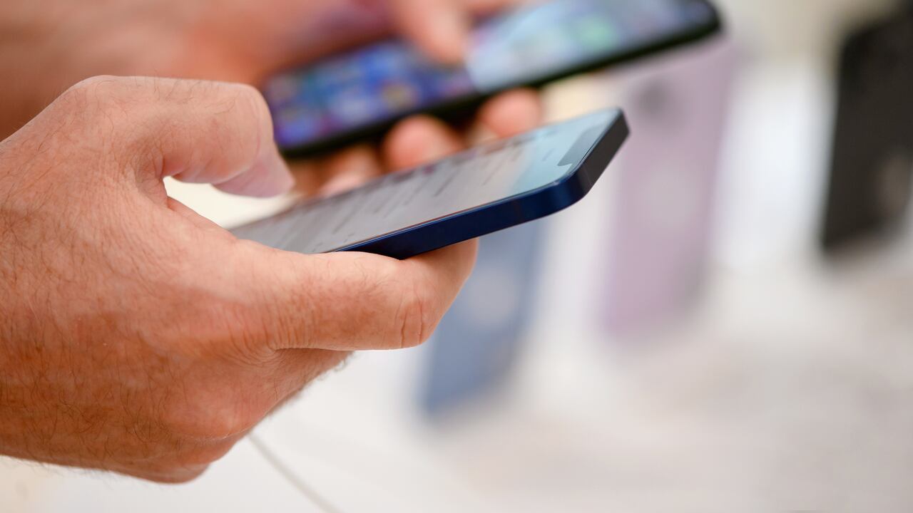 La inteligencia artificial ofrece herramientas clave para quienes buscan hacer la transición de Android a iOS sin inconvenientes.