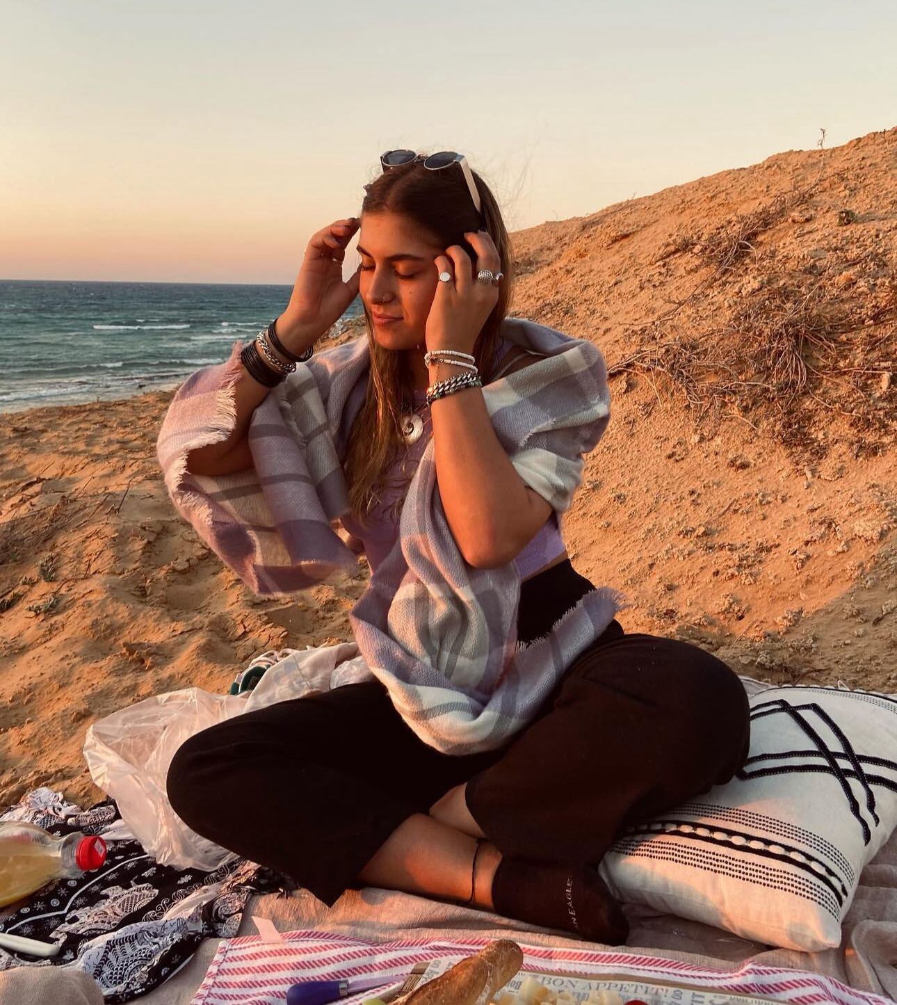 La mujer fue hallada muerta en su residencia