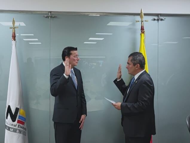 Hernán Penagos se posesionó como nuevo registrador