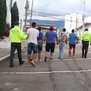 Cinco personas fueron capturadas mediante orden judicial.