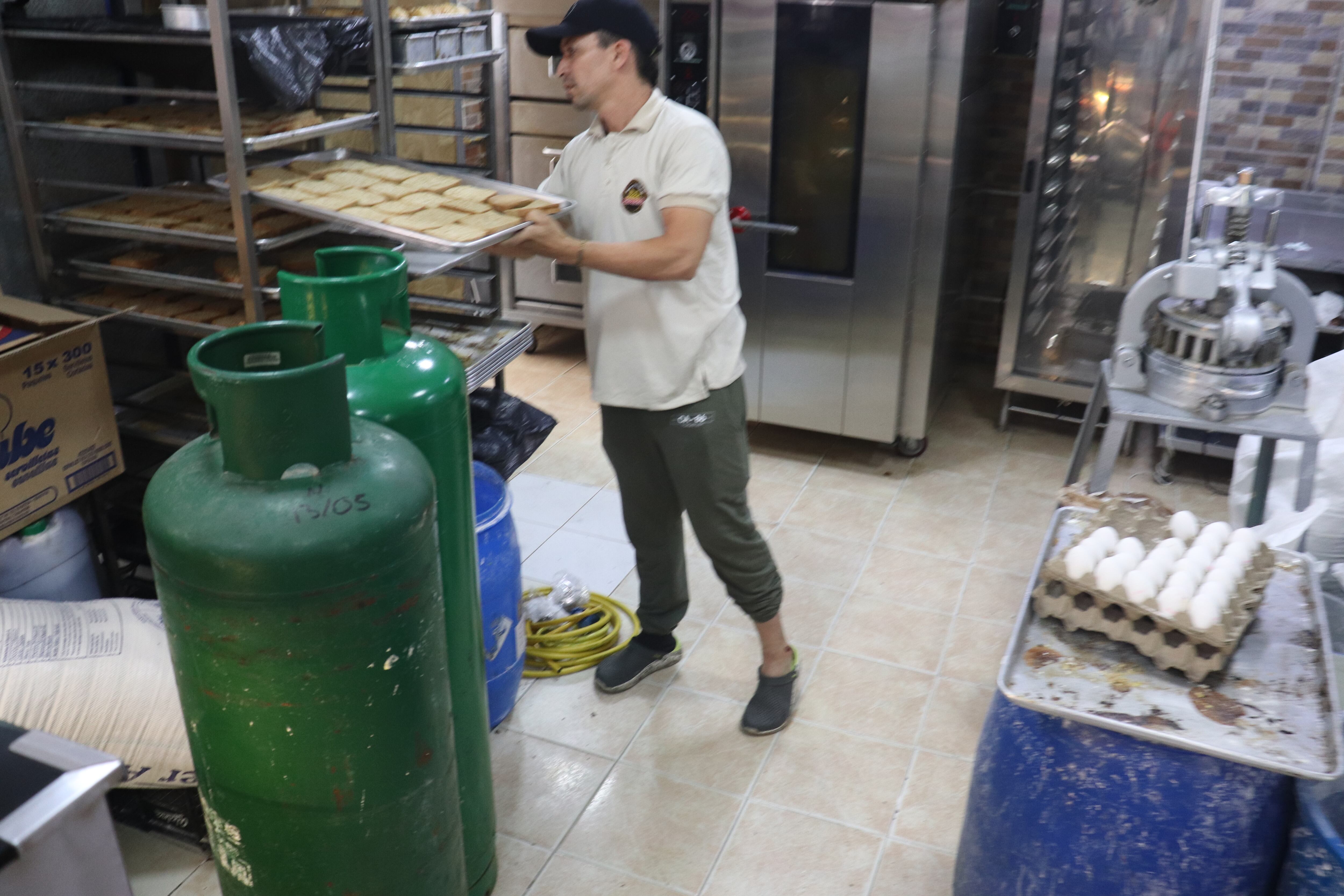 Restaurantes y panaderías los mas afectados por el corte del gas en el sur occidente colombiano.