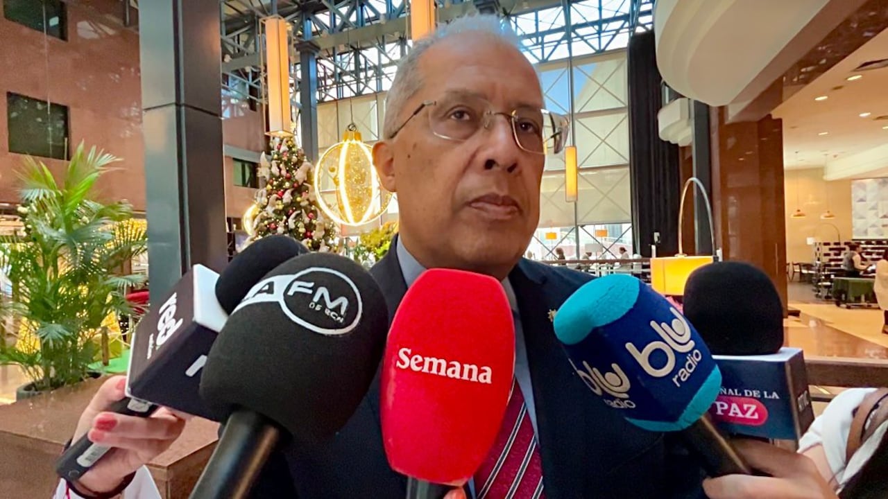 Embajador de Colombia en Uruguay, Francisco Coy.