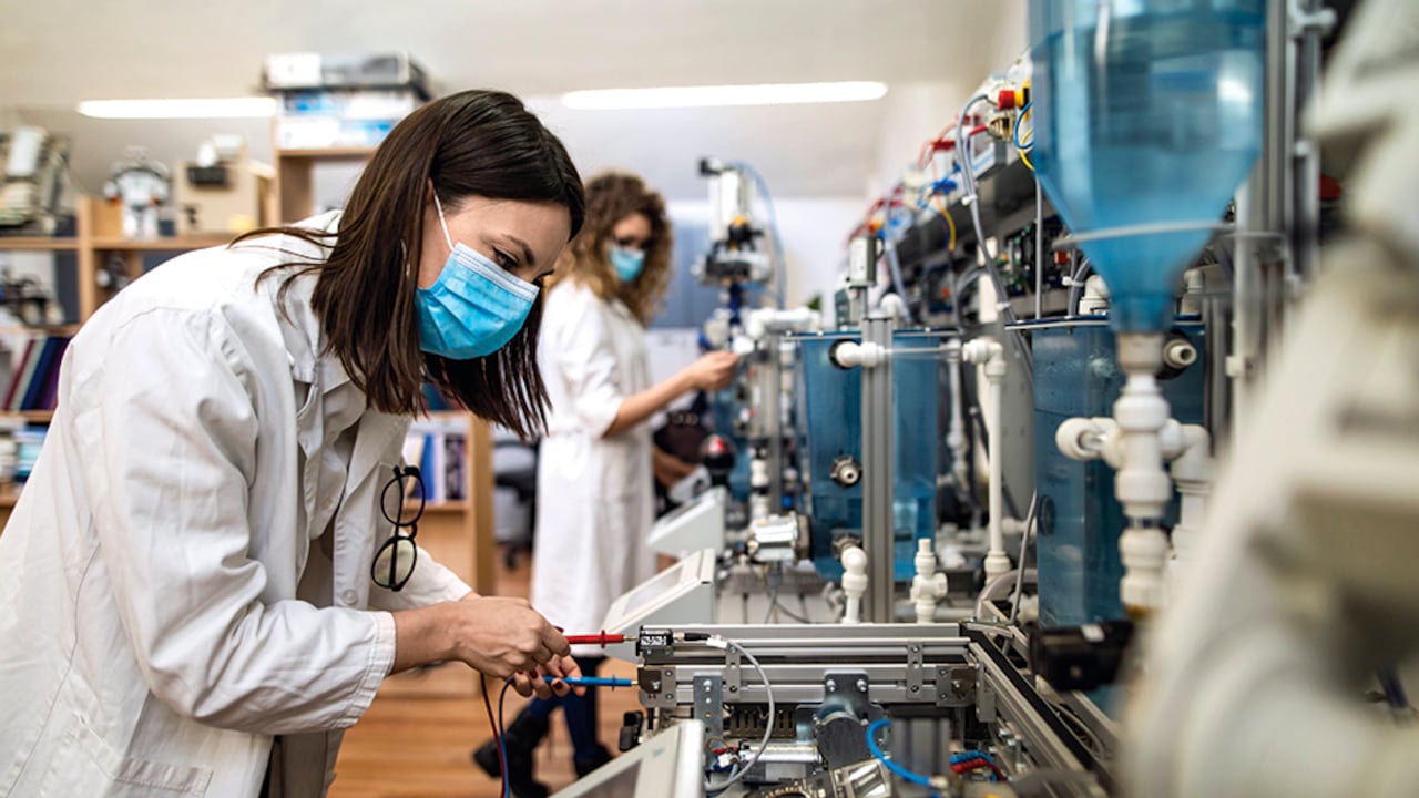 El Ranking DTI-Sapiens, el cual clasifica a las mejores universidades colombianas según indicadores de desarrollo tecnológico e innovación.