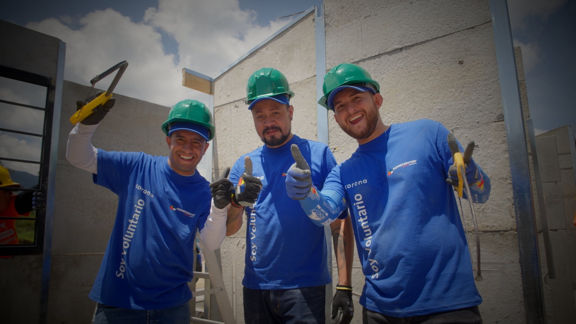 Un grupo de voluntarios trabajó más de 400 horas.