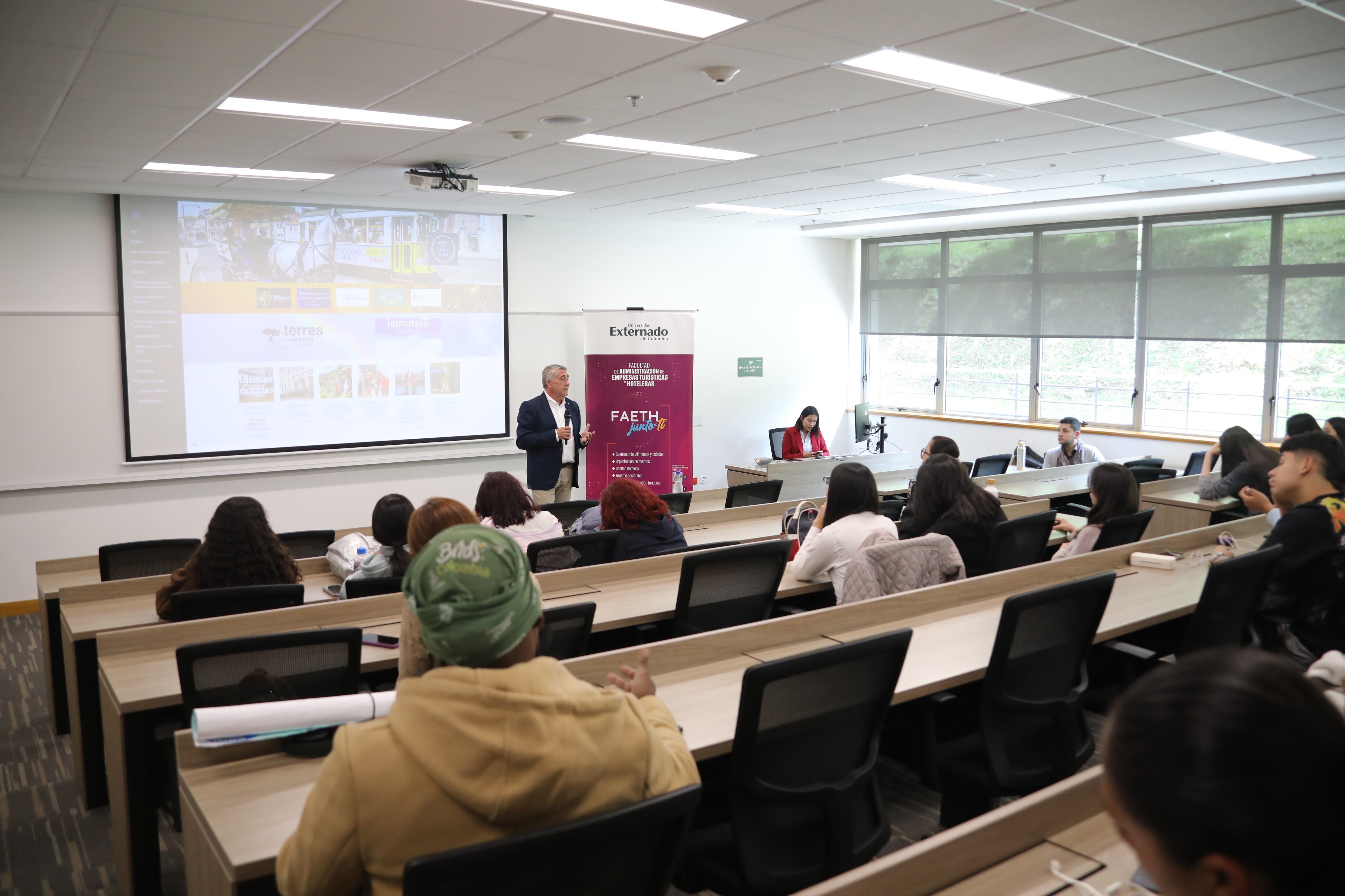 La facultad lleva más de 40 años como miembro de ONU Turismo.