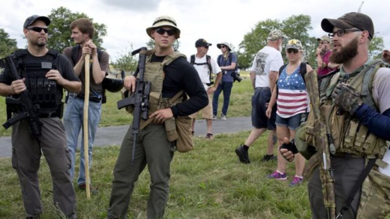 Grupos como los 'Oath Keepers', formado en 2009 durante el gobierno de Barack Obama, han atraído a exmilitares y policías a sus filas.
