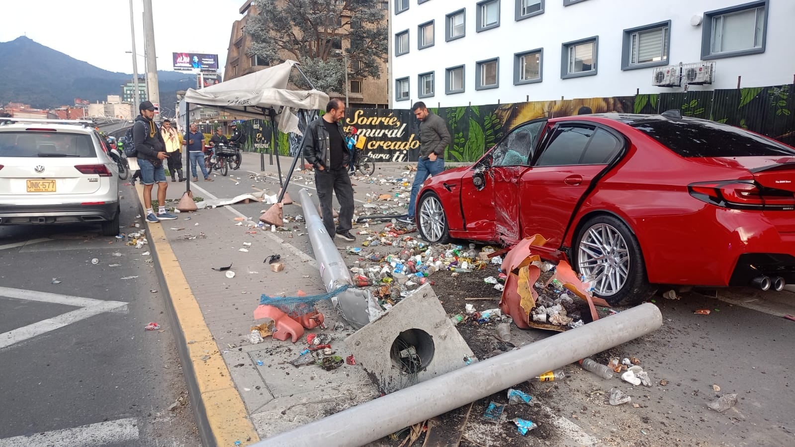 Las imágenes del accidente rápidamente se difundieron en redes sociales.