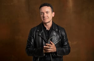 Fonseca, cantautor colombiano.