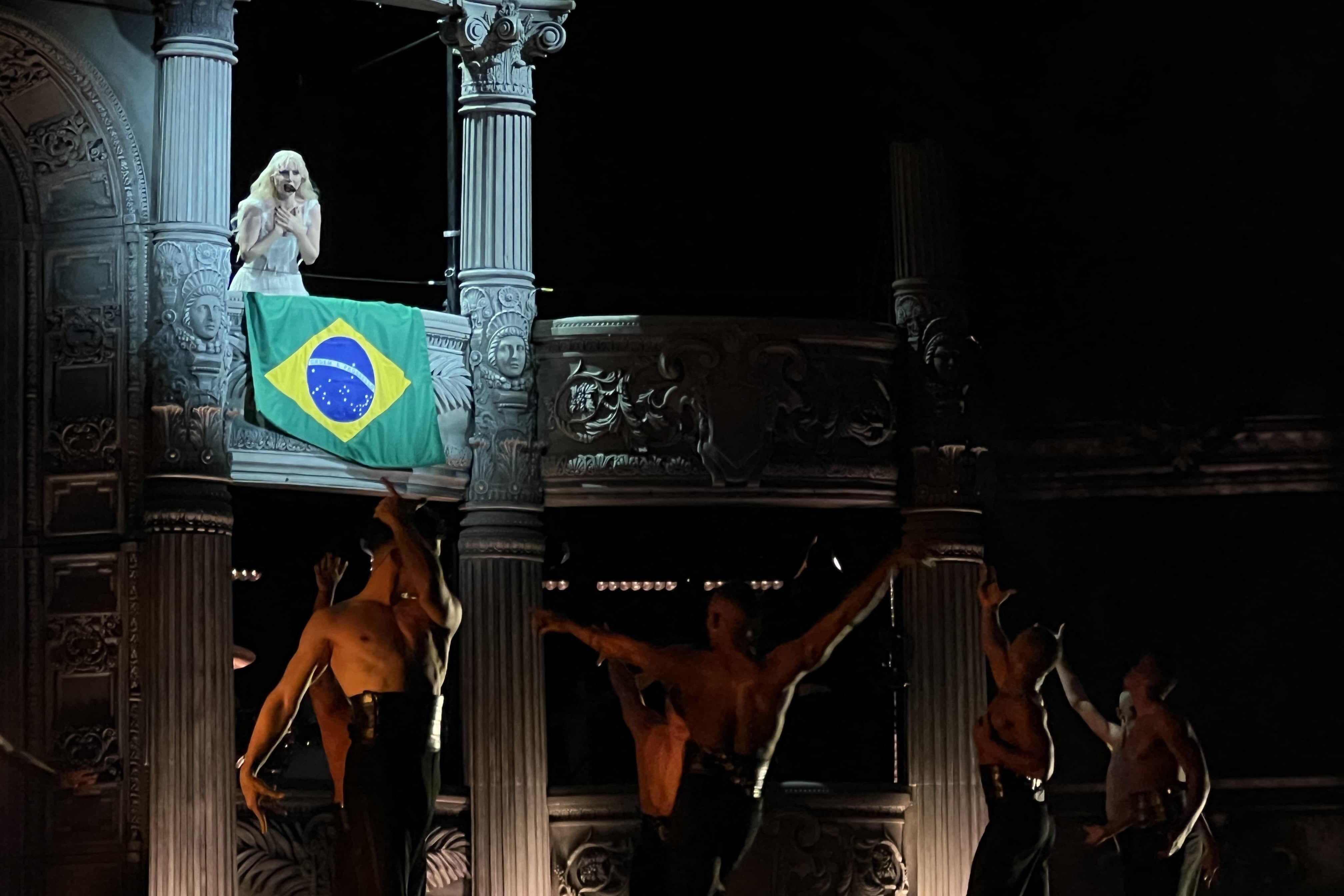 Lady Gaga se presentó en un concierto gratuito en las playas de Copacabana, en Brasil. (Photo by STRINGER / AFP)