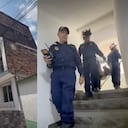 Rescate de un gato en Pereira, 45 días después del terremoto.