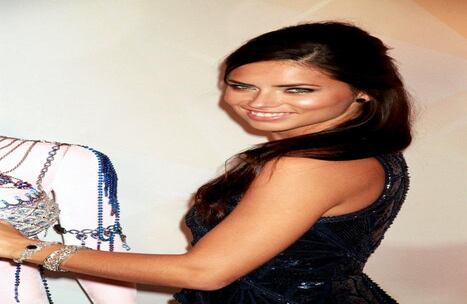 La modelo brasileña Adriana Lima, de 33 años. 