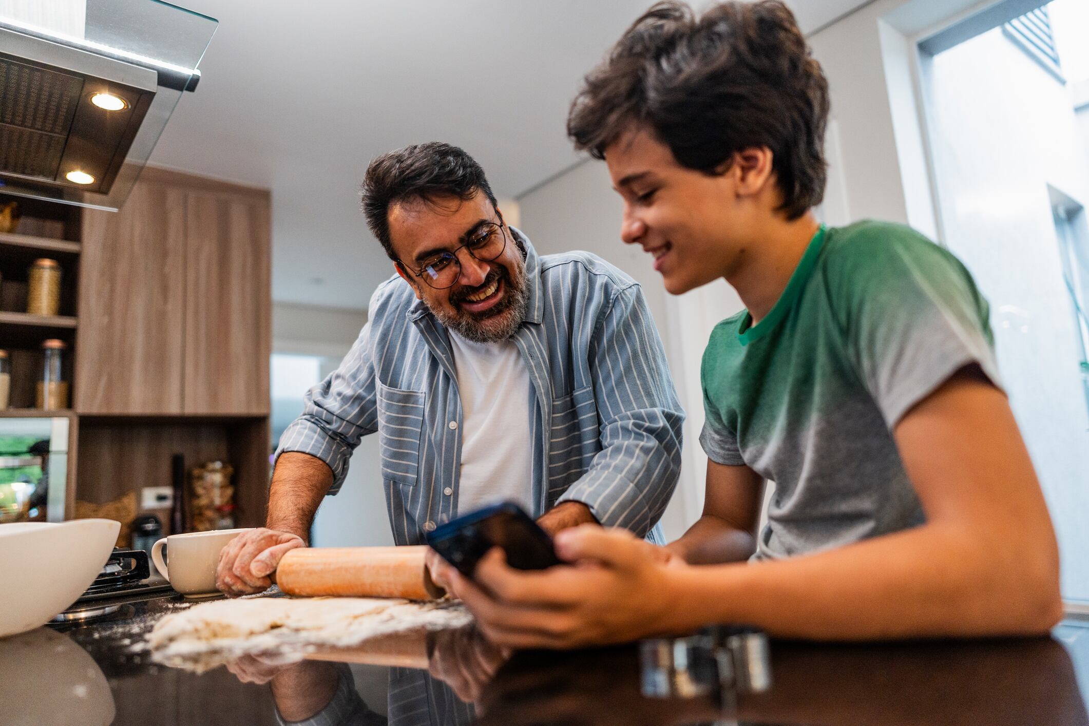 ¿Buscas una forma única de celebrar el Día de la Madre este año? Considera la posibilidad de preparar un desayuno casero que le haga sentirse especial desde el amanecer. Estas cinco recetas fáciles están destinadas a convertir la mañana en un festín inolvidable.