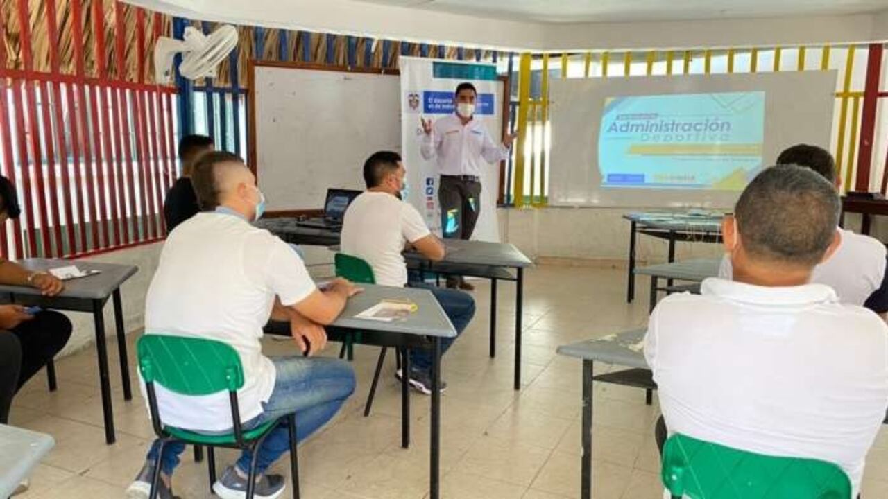 Deportistas recibirán becas de estudio y manutención gracias a la firma de Decreto "Becas por Impuestos"