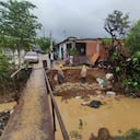 Los habitantes aledaños a canales de aguas lluvias son los más afectados.