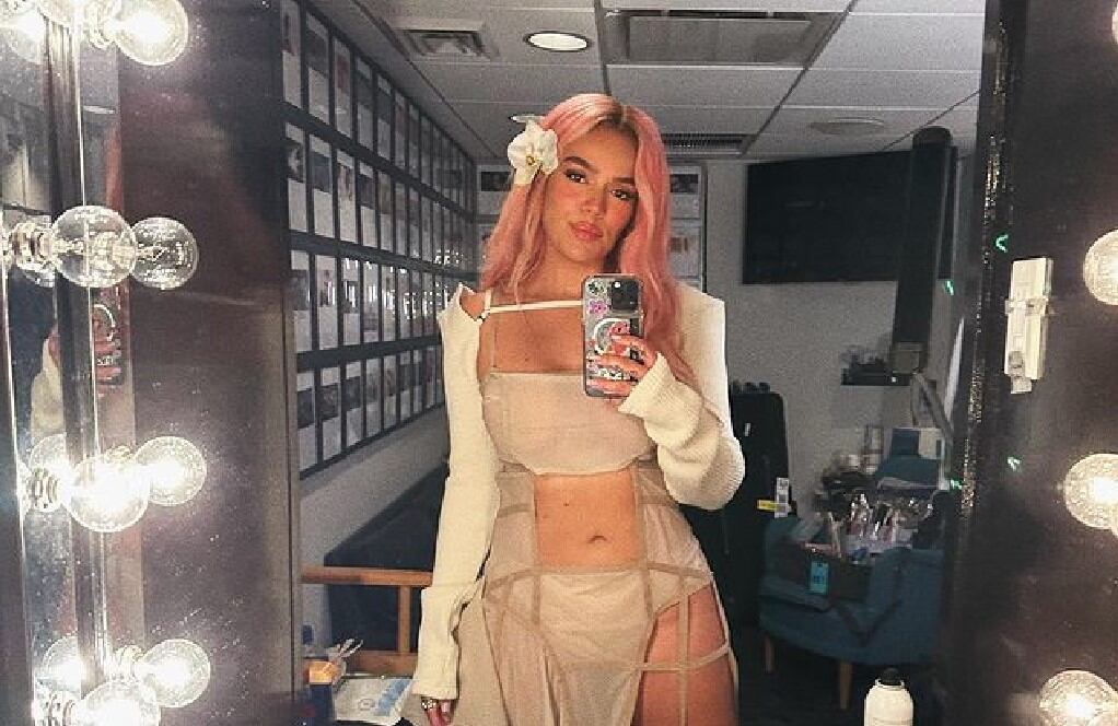 La cantante sorprendió con su nuevo color de cabello