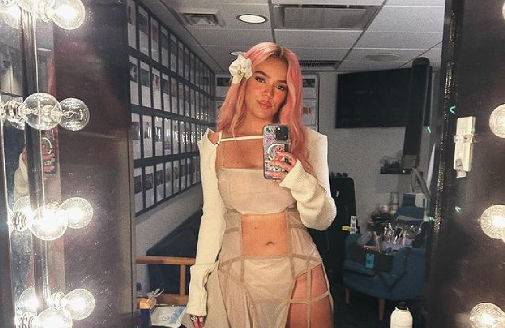 La cantante sorprendió con su nuevo color de cabello