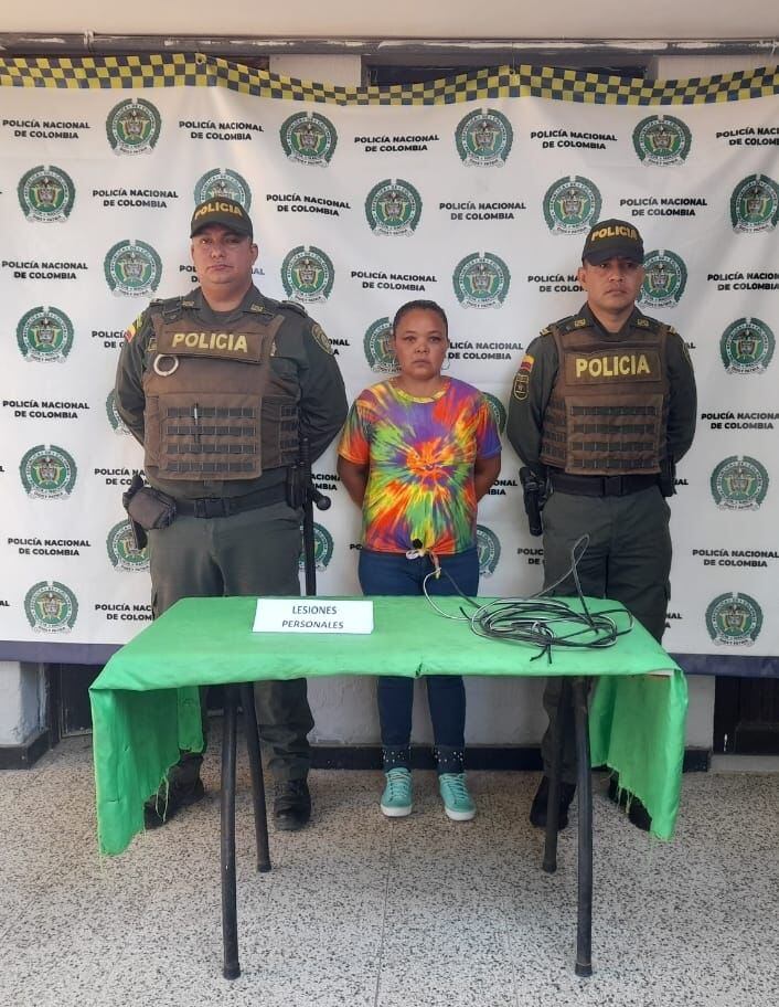 Esta es la mujer que instaló el retén ilegal.