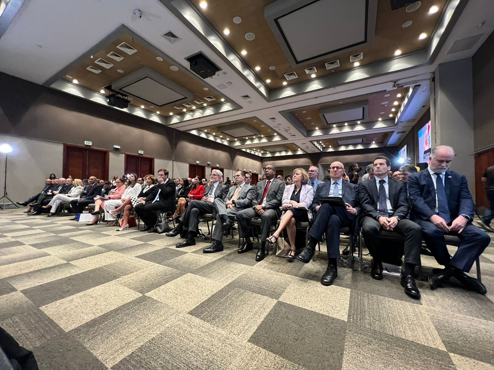 El fiscal Francisco Barbosa fue invitado como ponente en una conferencia magistral sobre las finanzas criminales y el papel de las instituciones contra el lavado de activos.