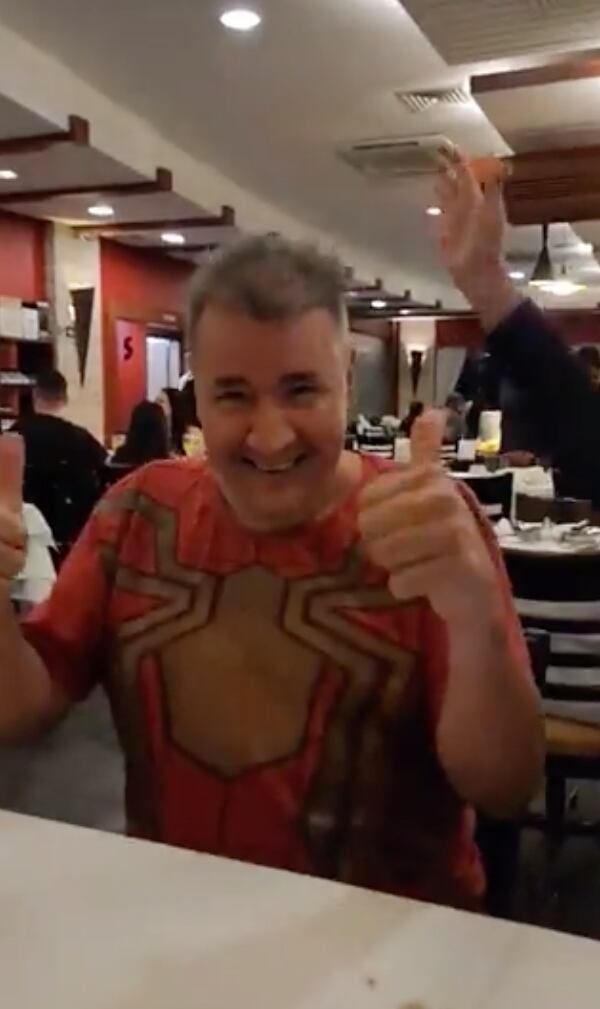 El hombre, llamado Fabio, consiguió su primer trabajo a los 43 años.