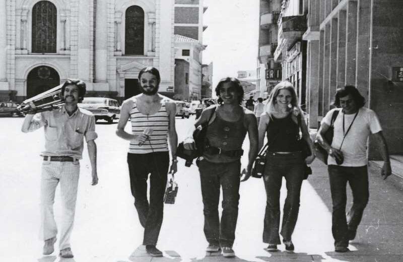 Todo comenzó por el fin, el documental de Luis Ospina que ha pasado por los festivales más importantes, se estrenaría entre el 8 y 10 de abril.