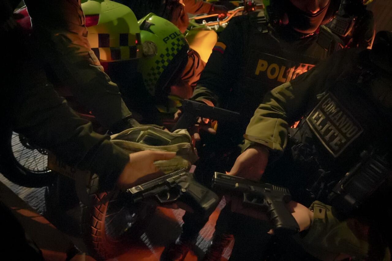 Se incautaron 54 armas cortopunzantes y tres armas de letalidad reducida o traumáticas