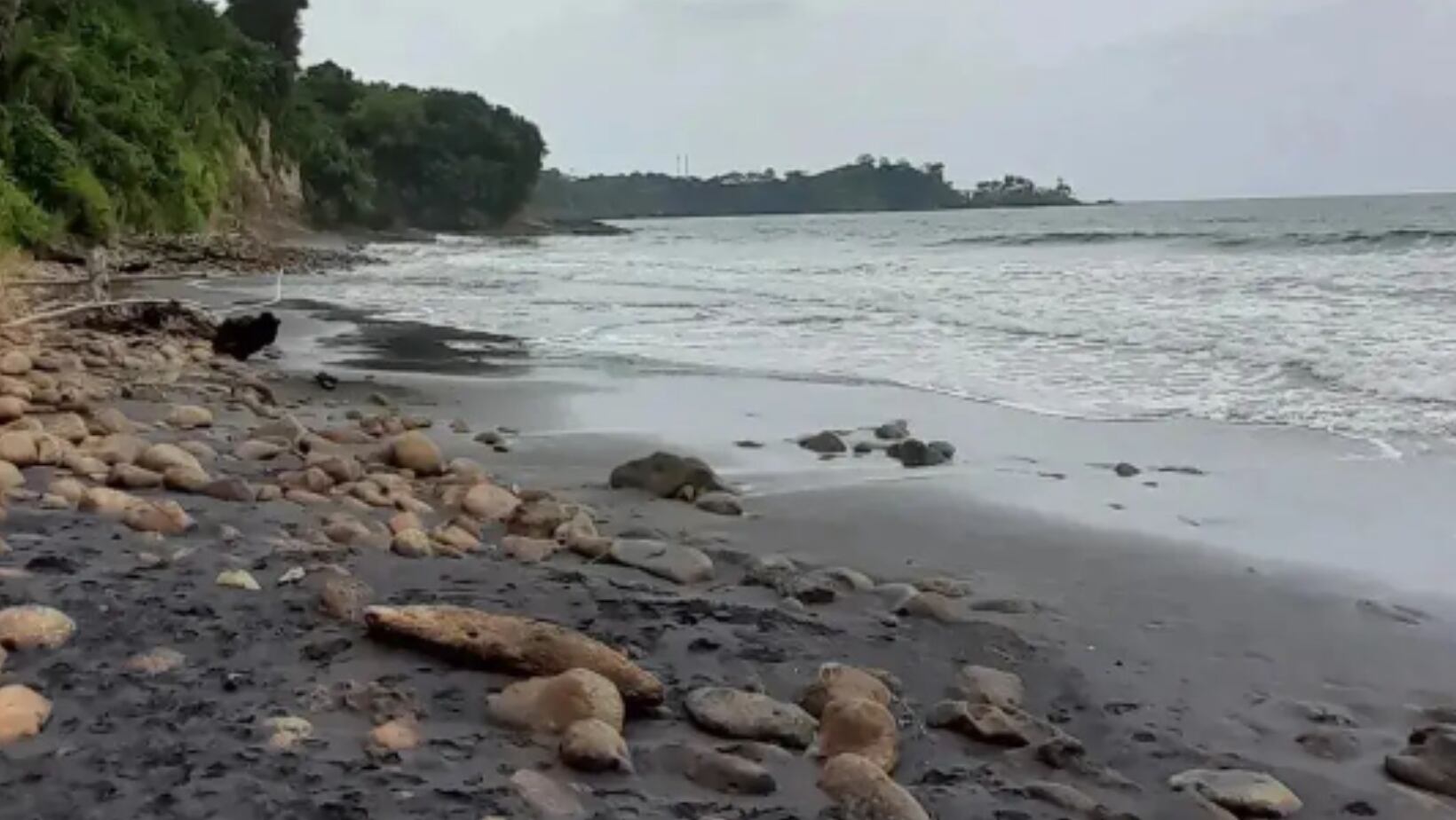 Playa Negra en Mompiche, Ecuador