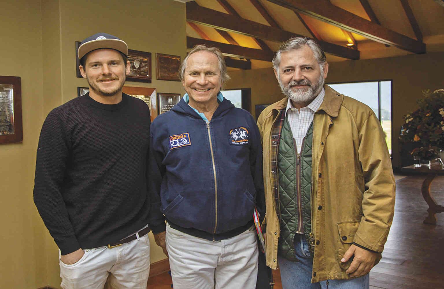 El polista Lucas Spelanzon, Mauricio López Obregón y Juan de Bedout.