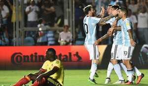 Lucas Pratto hizo parte de un juego ante Colombia en el que terminó marcándole.