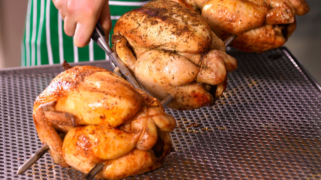 Las patas de pollo son ricas en colégeno.