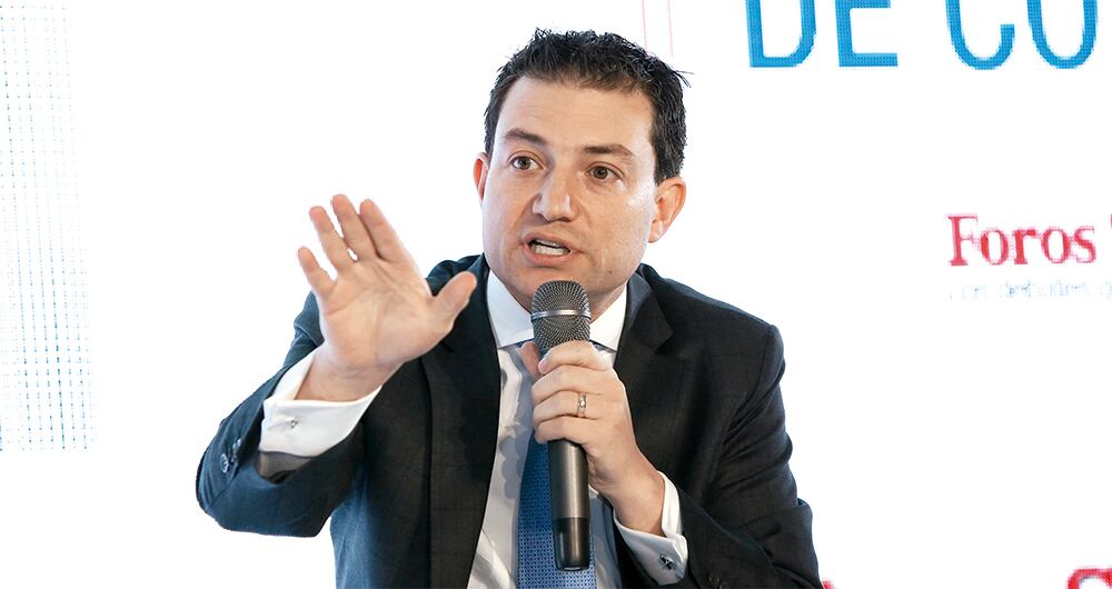 Carlos felipe córdoba Contralor general