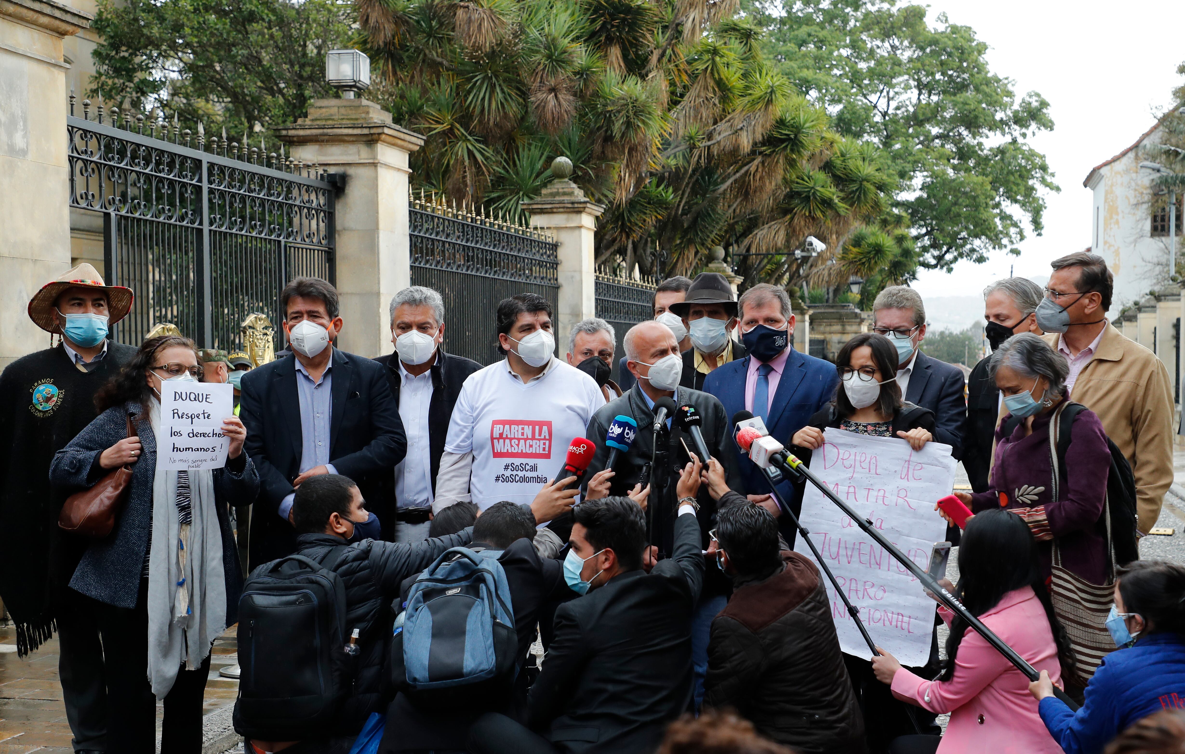 Declaraciones de Francisco Maltés representante de la CUT despues de la primera reunión entre el presidente Iván Duque y los líderes del Comité del Paro, en la Casa de Nariño, no dio resultados. Por eso, los líderes sindicales convocaron a una nueva jornada de paro.
rueda de prensa
Bogota mayo 10 del 2021
Foto Guillermo Torres Reina / Semana