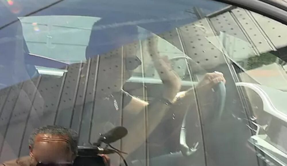 Padre de Piqué reaccionó a preguntas sobre Shakira.