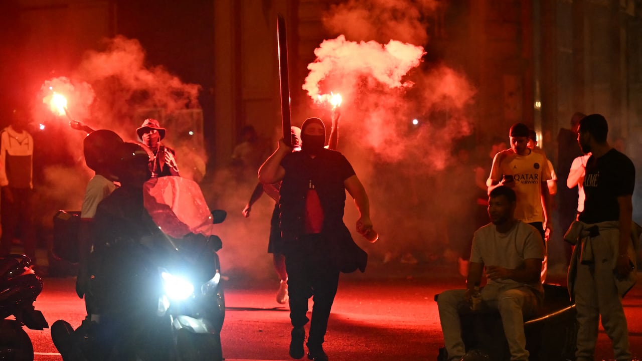 Caos por victoria del PSG en Paris