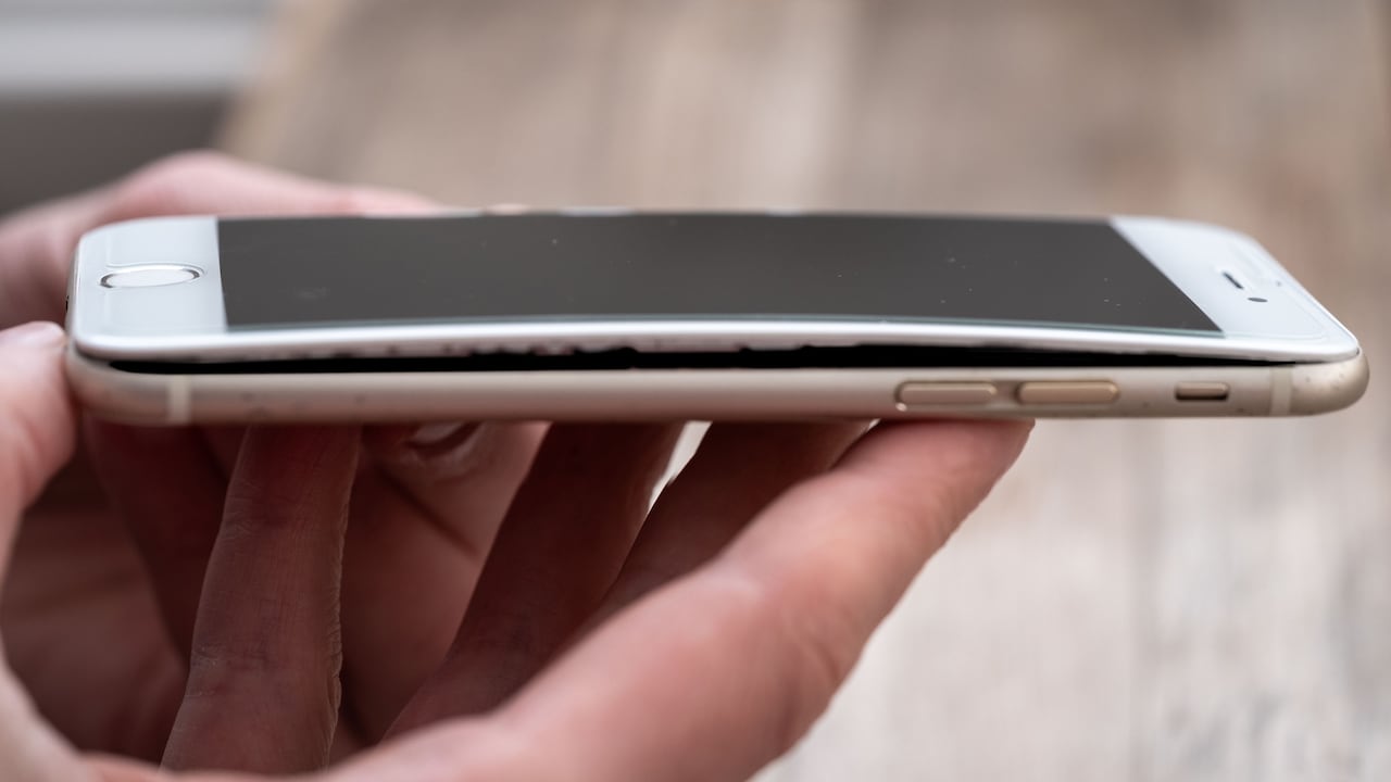 Los celulares han evolucionado, pero continúan presentando fallas que pueden surgir tanto desde la fábrica como por un uso inadecuado