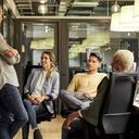 La comunicación abierta es fundamental para mantener a los empleados felices en la compañía.