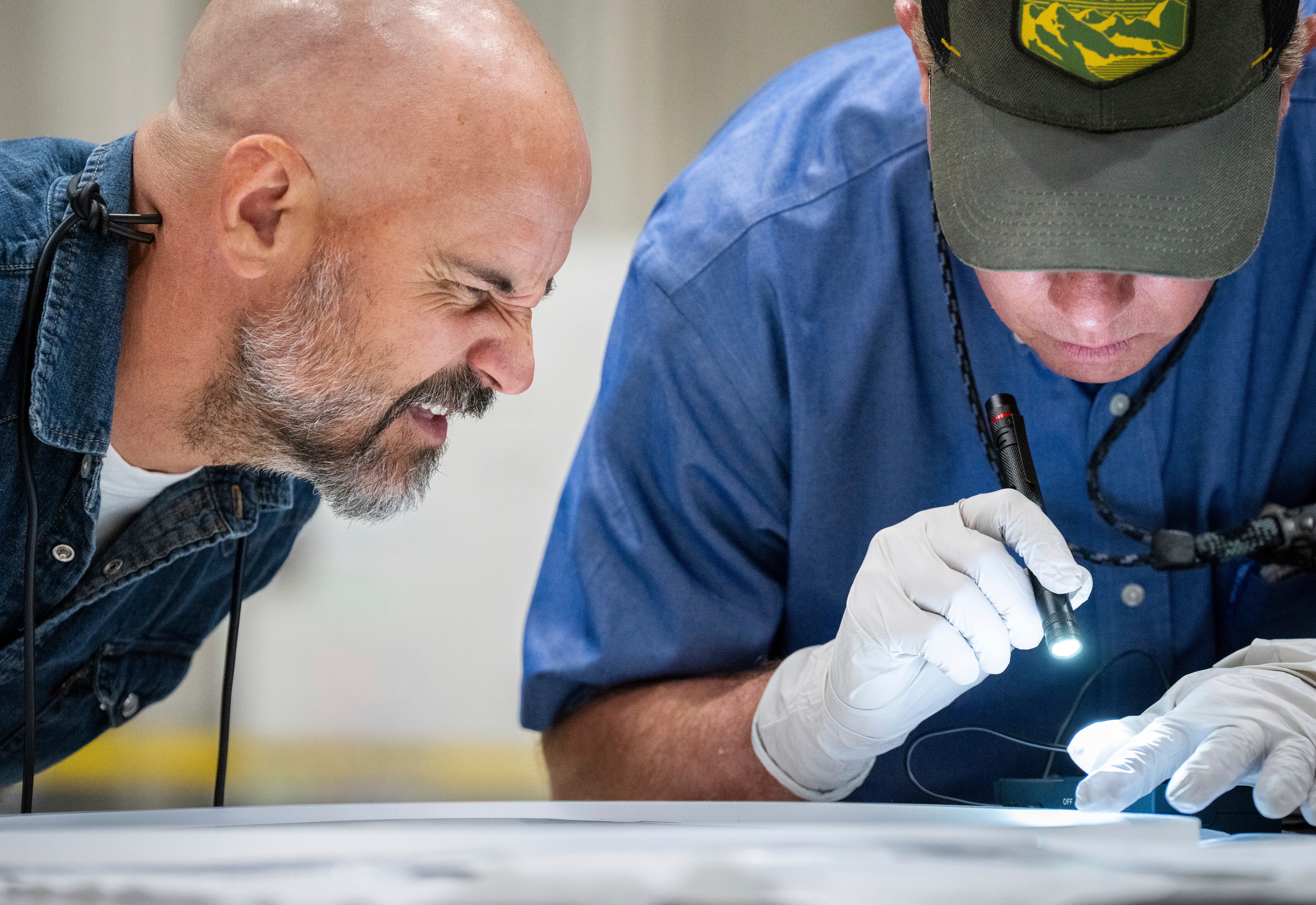 Los científicos llaman a esto “hacerle cosquillas a la cola del dragón”, dijo Custer, porque el experimento se acerca, aunque no alcanza la etapa en la que la fisión de los materiales nucleares sostiene una serie continua de reacciones en cadena.