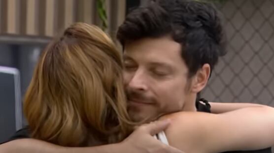 Mafe Walker y Julián Trujillo estarían teniendo algunos acercamientos que llaman la atención en La Casa de los Famosos.