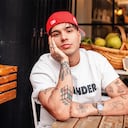 Sebastián Villalobos inició creando contenido en YouTube en 2011. Hoy acumula más de 10 millones de seguidores en Instagram y más de 3 millones en TikTok.