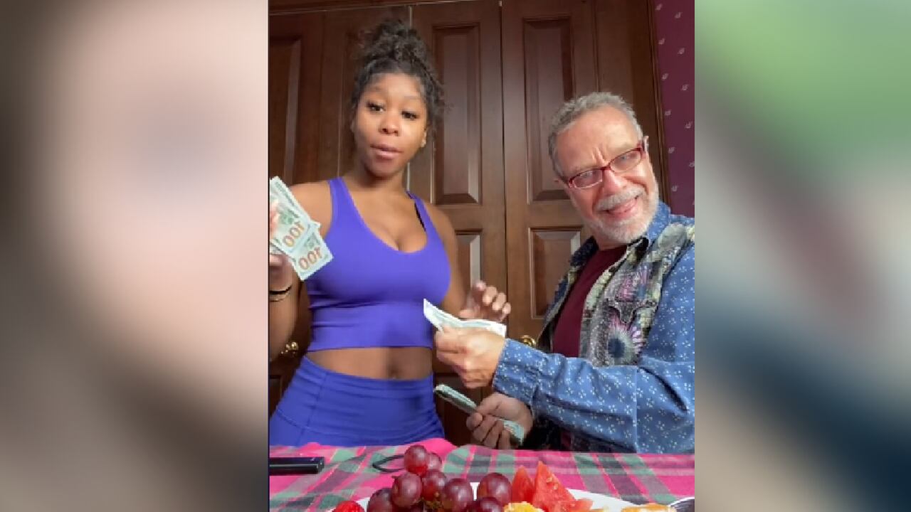 Pareja advierte que es feliz pese a tener una diferencia de edad de 40 años.