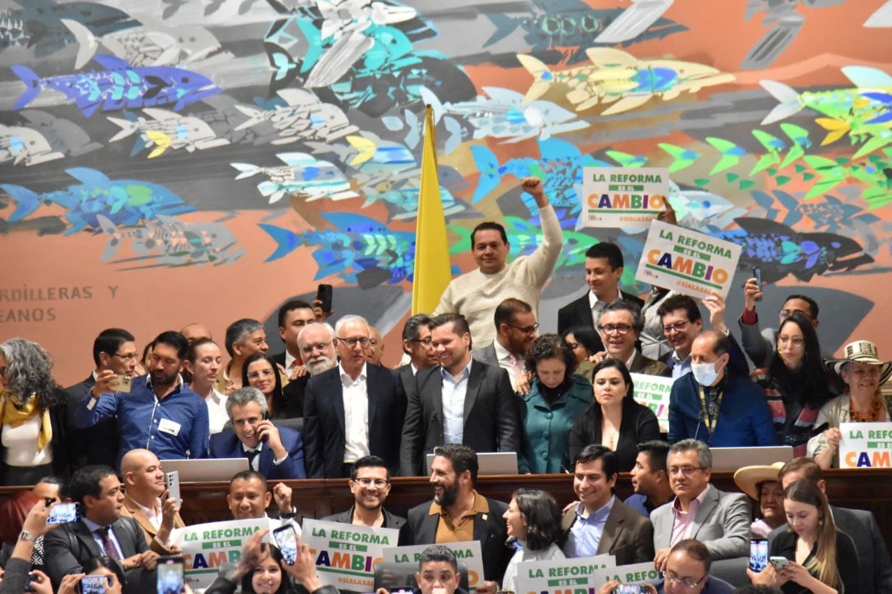 Aprobación de la reforma a la salud en segundo debate en la Cámara de Representantes.