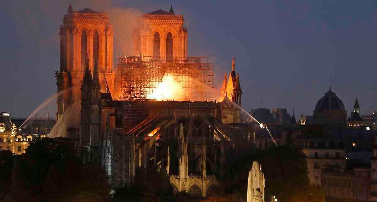 En las azoteas de Notre Dame se encontraban colmenas de abejas. Hacían parte de una política de conservación de la especie. Foto: Getty Images