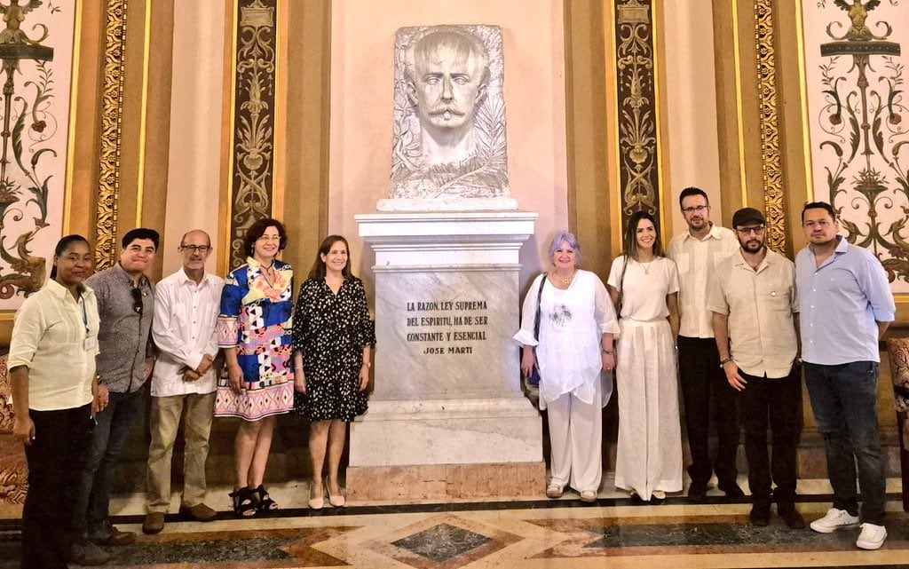 Congresistas del Pacto Histórico en Cuba.