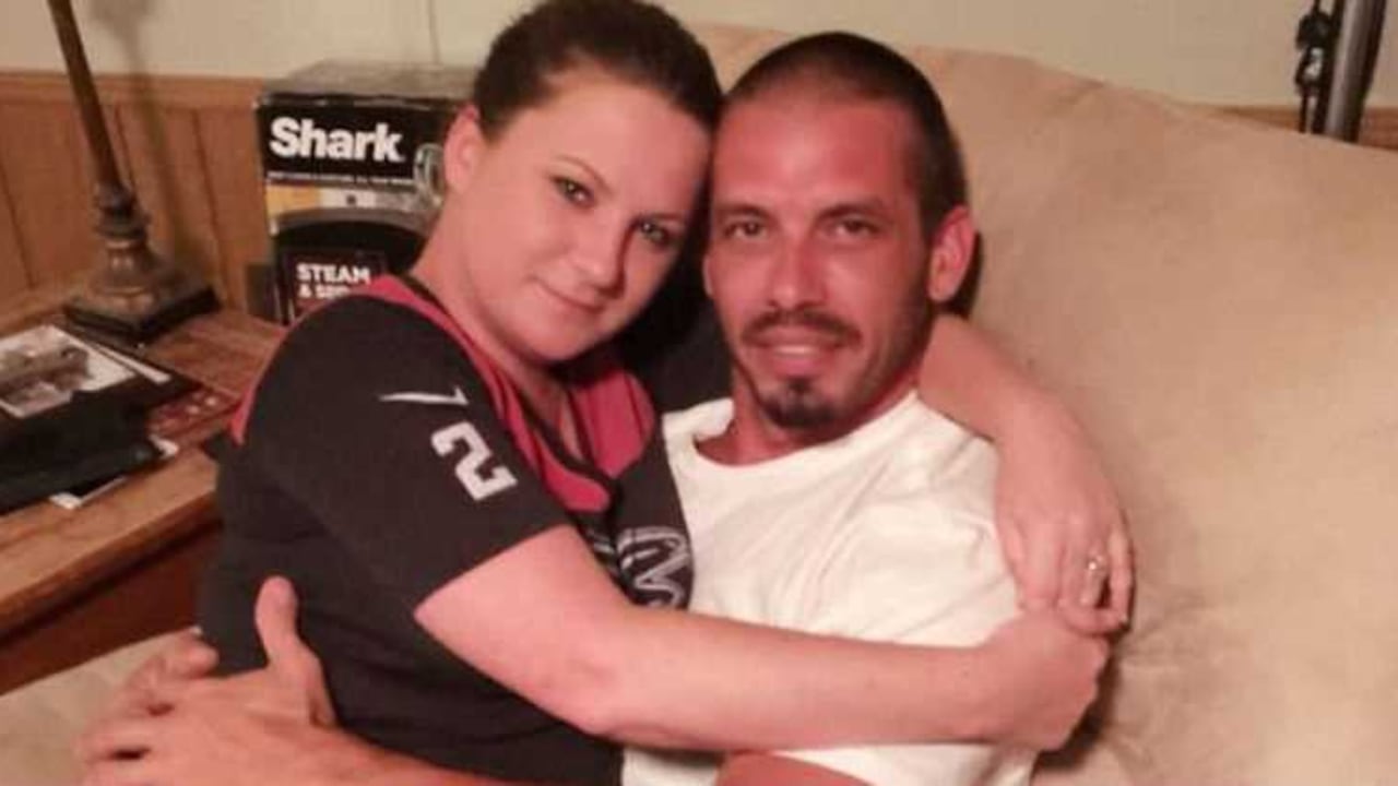 Jennifer Mulford toma píldoras y remedios caseros para producir leche.