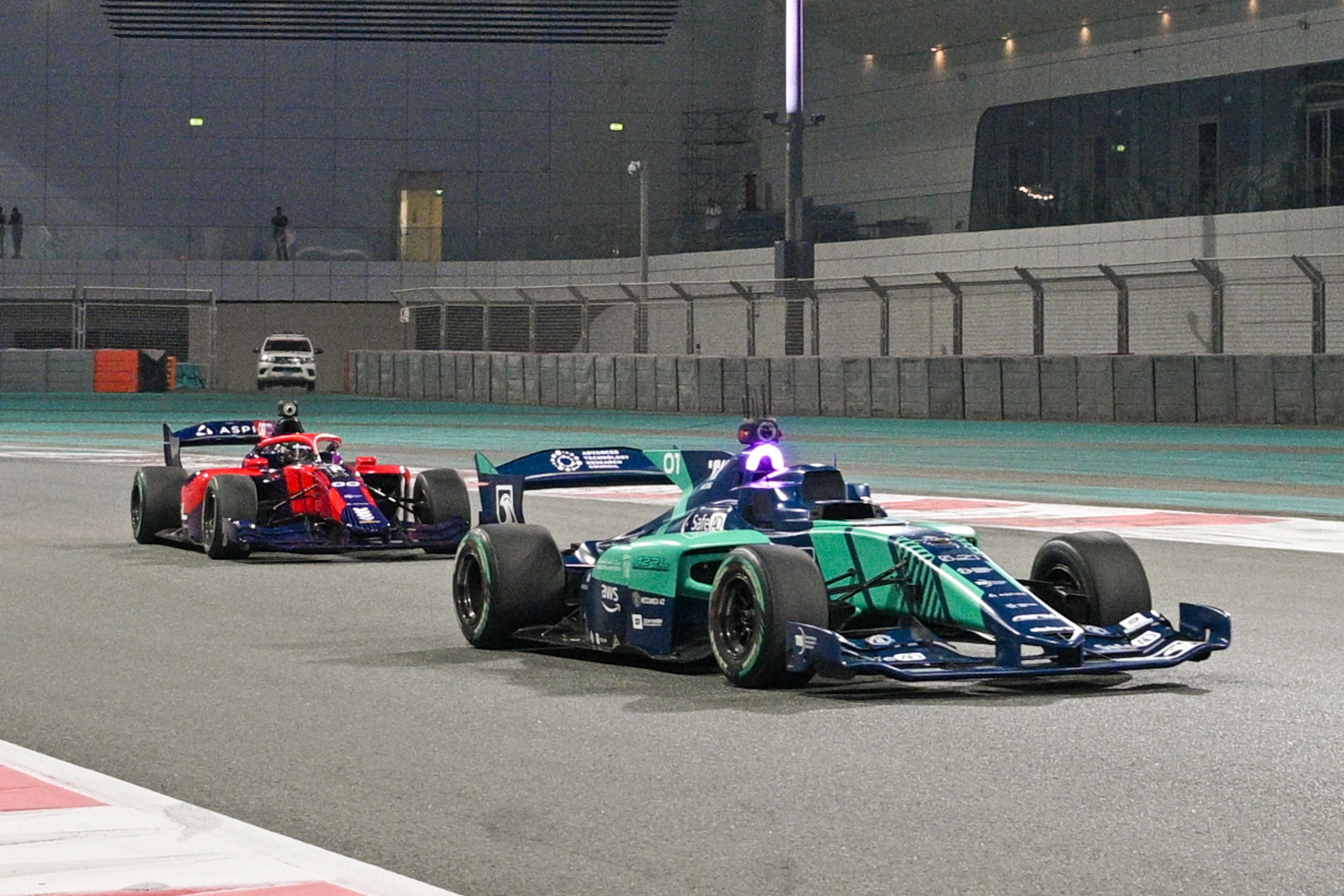 La La Abu Dhabi Autonomous Racing League  (A2RL) cumple apenas su segunda temporada y muestra, cada vez más, desarrollos superiores.