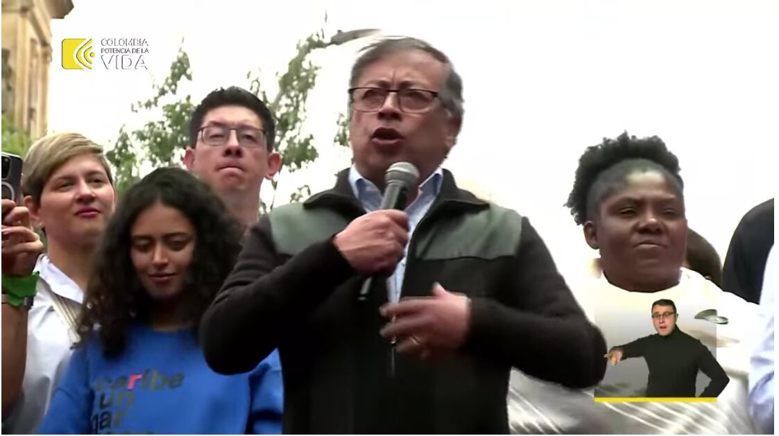 Discurso Presidente Gustavo Petro en la plaza de bolívar a los asistentes a las marchas pro reformas