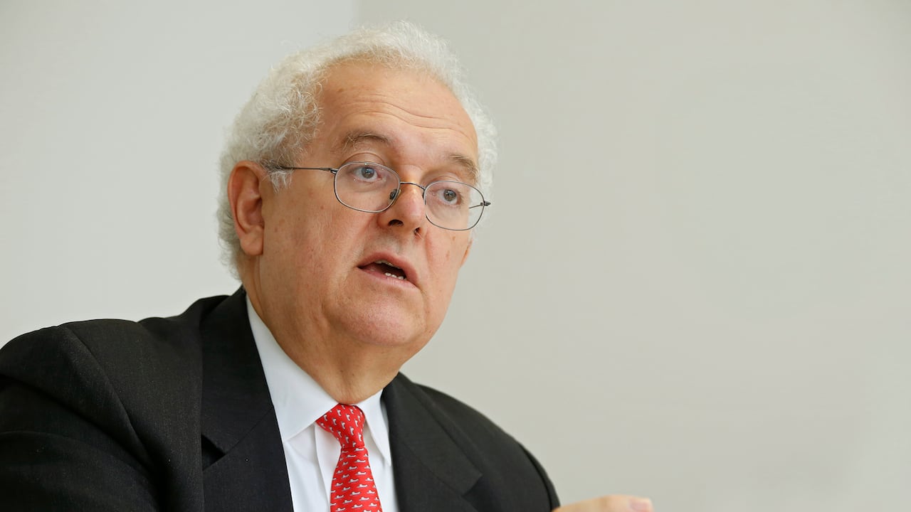 Jose Antonio Ocampo,exministro de hacienda.